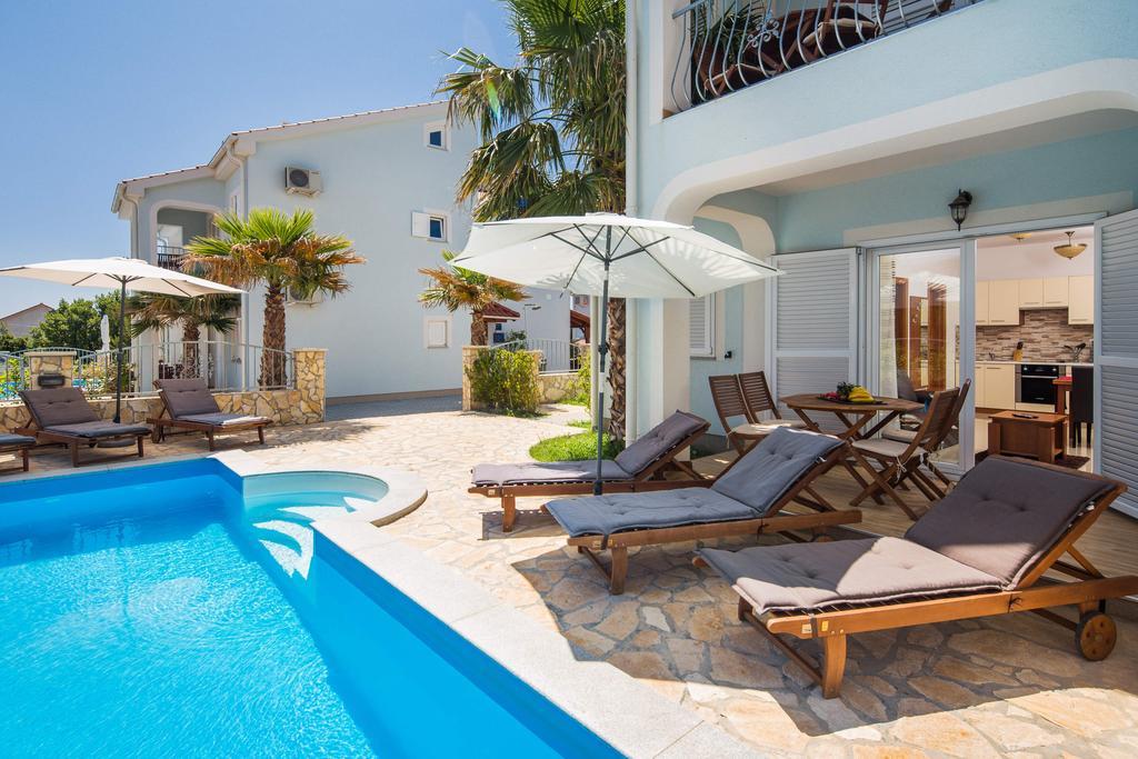 Boutique Hotel Bora & Villas Garamm Pakoštane Екстериор снимка